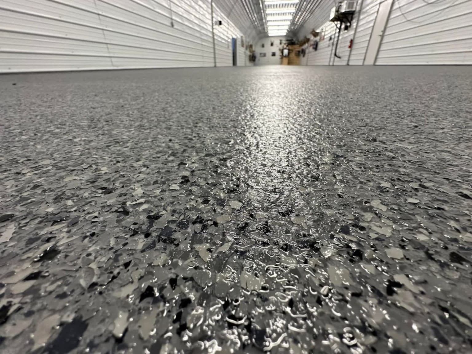 Design / Flakes vloercoating, beeld 3
